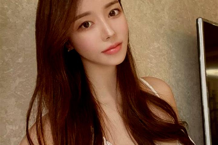 Emily, 20 — Escort in Tiechang, China