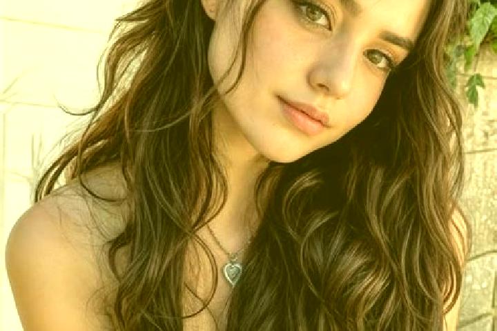 Emily, 21, a brunette hazel-eyed middle eastern companion based in East Jindabyne. Offering 69, Domination, Party Girl, Prostate Massage, BDSM. Available for...