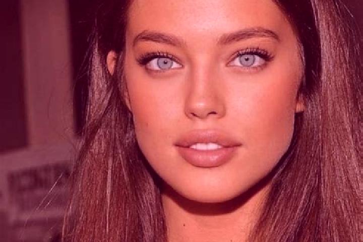 Emily, 21, a chestnut green-eyed middle eastern companion based in Abdan. Offering A-Level, Overnight, Dinner Date. Available for incall and outcall, overnig...