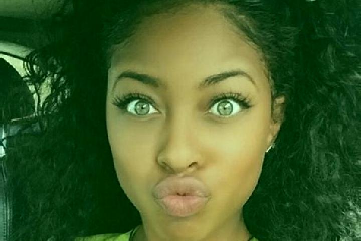 Emily, 22, a black green-eyed ebony companion based in Joselandia. Offering Party Girl, Prostate Massage, Tantra, Overnight. Available for incall and outcall...