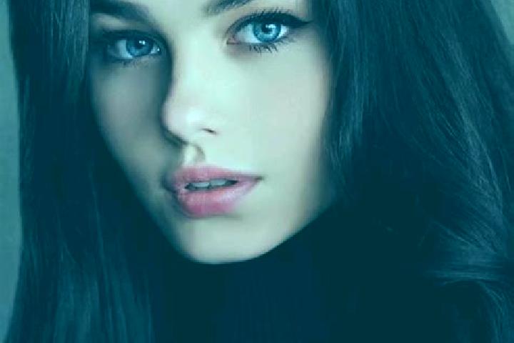 Emily, 23, a auburn dark-eyed slavic companion based in Alcocer. Offering Deep French Kissing, Fetish, Striptease. Available for incall and outcall, overnigh...