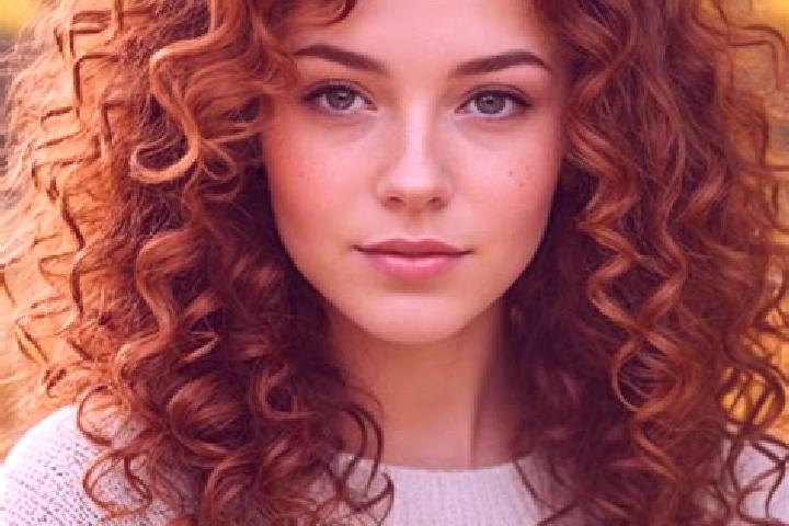 Emily, 23, a auburn grey-eyed slavic companion based in Candelaria Arenas. Offering 69, Duos. Available for incall and outcall, day and evening dates.