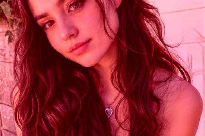 Emily, 23, a red hazel-eyed mediterranean companion based in Satosho. Offering Tantra, Couples, Girlfriend Experience, Domination. Available for incall and o...