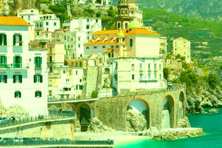 Emily, 23 — Escort in Oliveri, Italy
