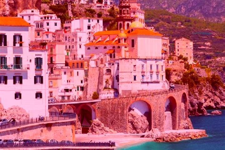 Emily, 23 — Escort in Stella, Italy