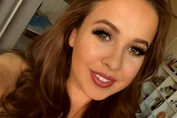 Emily, 24, a chestnut blue-eyed caribbean companion based in Muttanampalaiyam. Offering Erotic Massage, Travel Companion, CIM. Available for incall and outca...