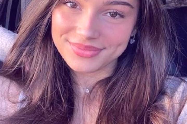 Emily, 24, a chestnut hazel-eyed caribbean companion based in Torske. Offering Overnight, GFE, Couples, Deep French Kissing. Available for incall and outcall...