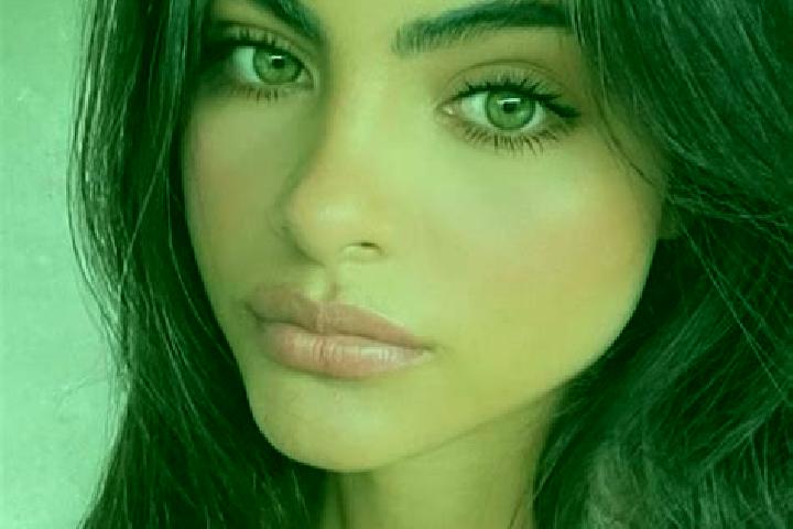 Emily, 24, a chestnut hazel-eyed indian companion based in Limina. Offering Striptease, Tantra, Dinner Date. Available for incall and outcall, day and evenin...