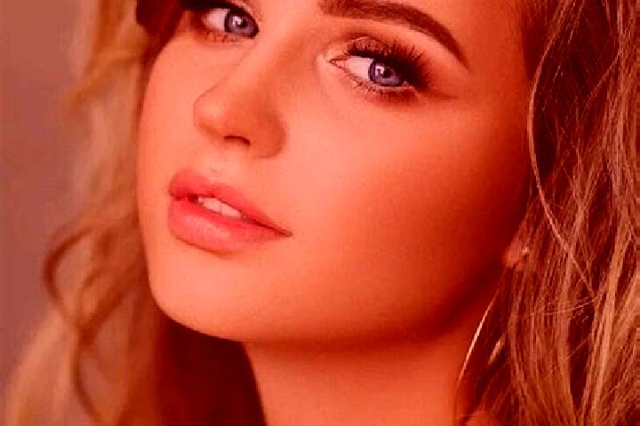 Emily, 24, a dark blonde blue-eyed mediterranean companion based in Matahuasi. Offering Fetish, Deep French Kissing, A-Level. Available for incall and outcal...