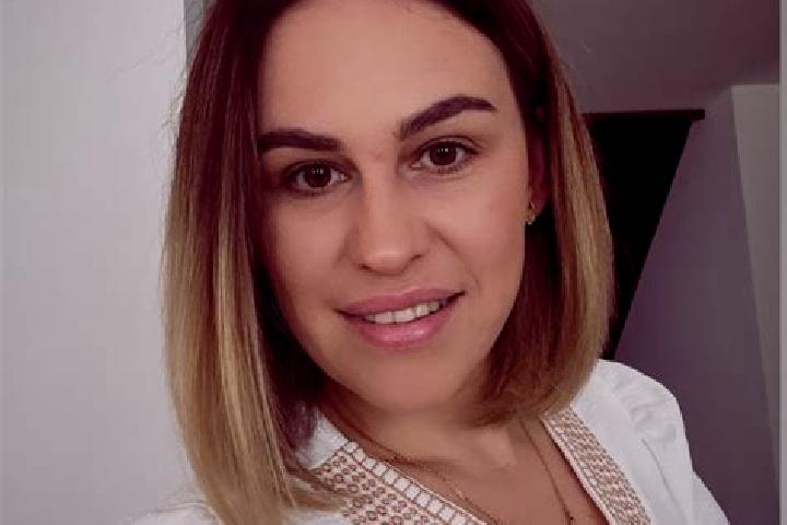 Emily, 24 — Escort in Radaseni, Romania