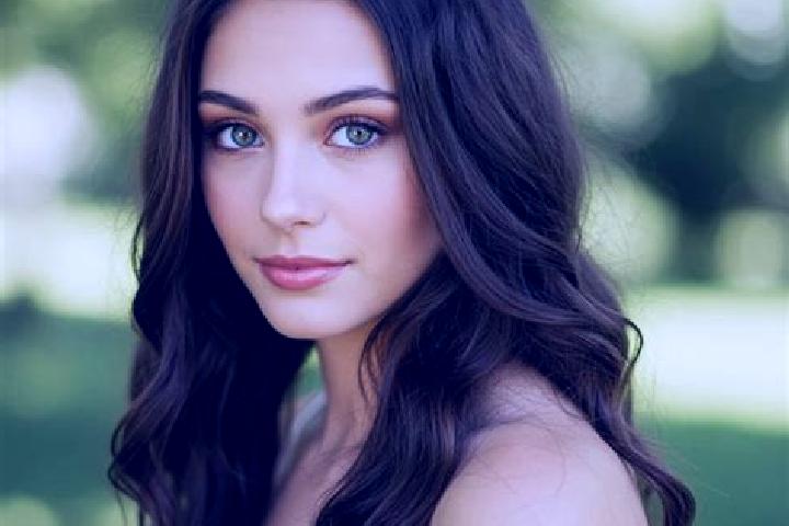 Emily, 25, a black hazel-eyed mediterranean companion based in Rathnew. Offering Overnight, GFE, A-Level. Available for incall and outcall, day and evening d...