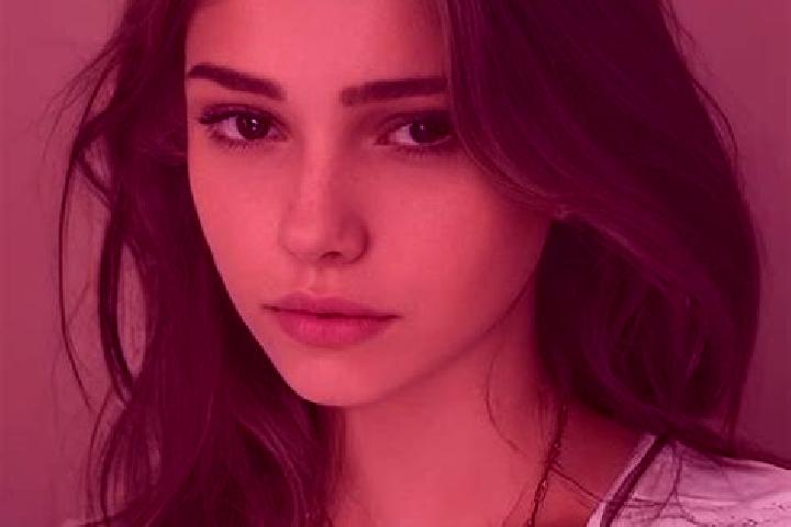 Emily, 25, a chestnut grey-eyed slavic companion based in Koidu. Offering Erotic Massage, Couples, CIM. Available for incall and outcall, day and evening dates.