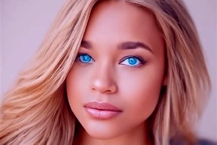 Emily, 25, a dark blonde blue-eyed latina companion based in Mens. Offering Girlfriend Experience, Massage, Party Girl, Deep French Kissing. Available for in...
