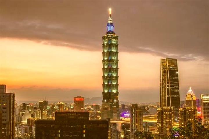Emily, 25 — Escort in Ershui, Taiwan