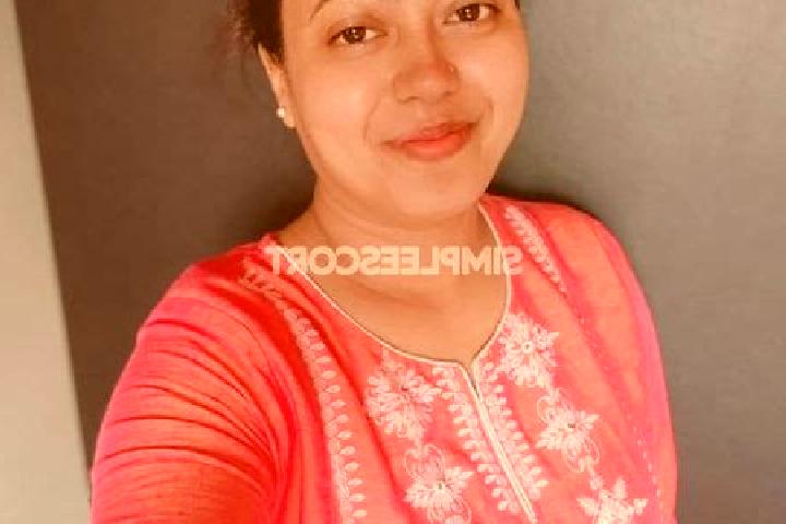 Emily, 25 — Escort in Palakkad, India