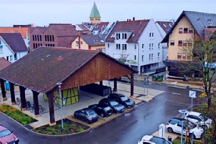 Emily, 25 — Escort in Pleidelsheim, Germany