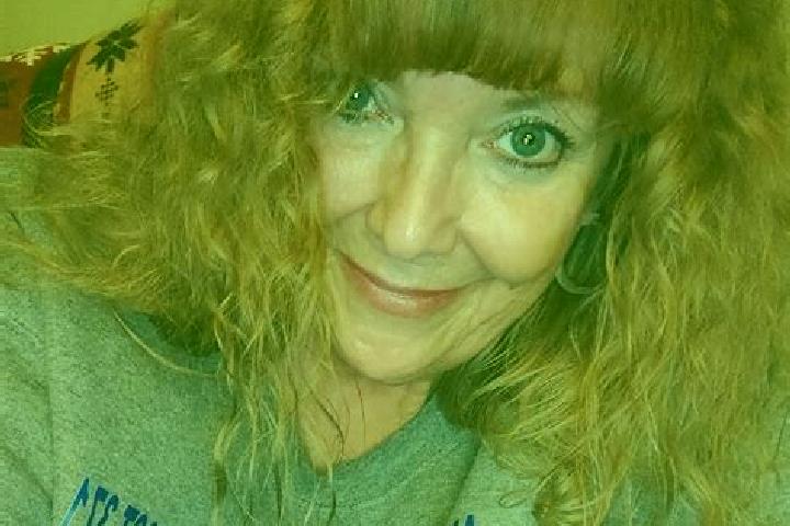 Emily, 25 — Escort in Wellston, United States