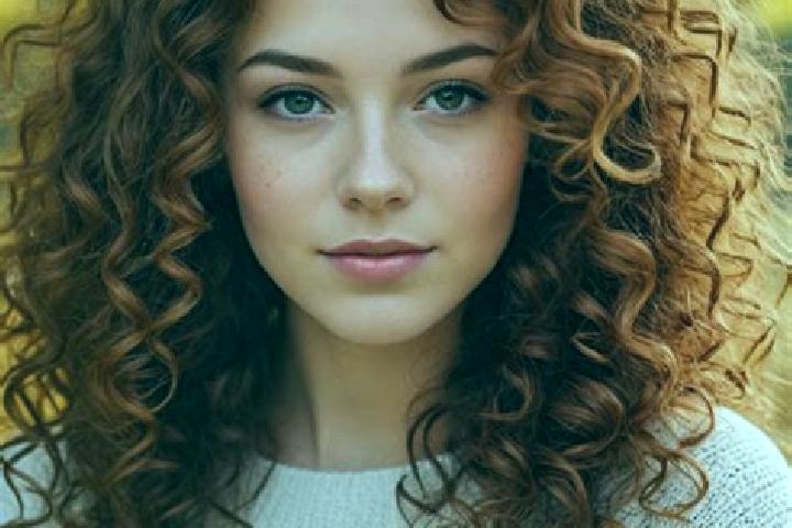 Emily, 26, a auburn brown-eyed slavic companion based in So Kwun Wat Tsuen. Offering Party Girl, OWO, Deep French Kissing. Available for incall and outcall, ...