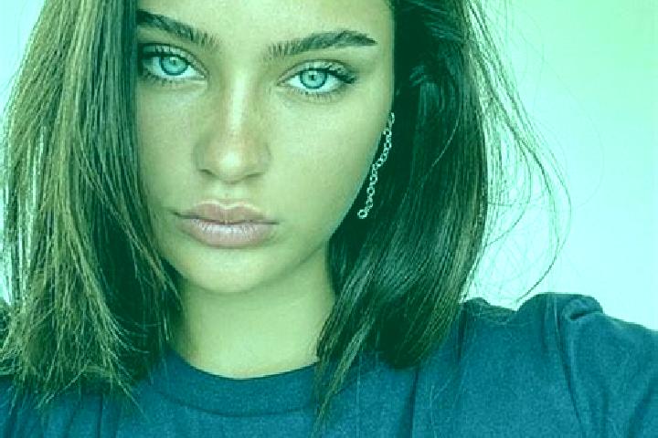 Emily, 26, a brunette dark-eyed caribbean companion based in Padivarma. Offering Fetish, Tantra, Couples. Available for incall and outcall, day and evening d...