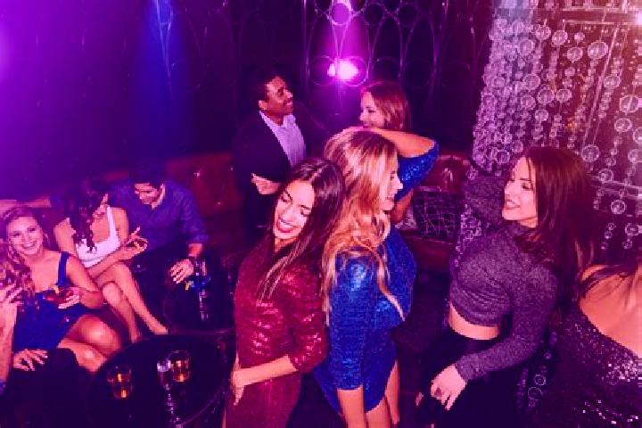 Emily, 26, a red green-eyed middle eastern companion based in Le Lamentin. Offering Striptease, Overnight, Duos, Deep French Kissing. Available for incall an...