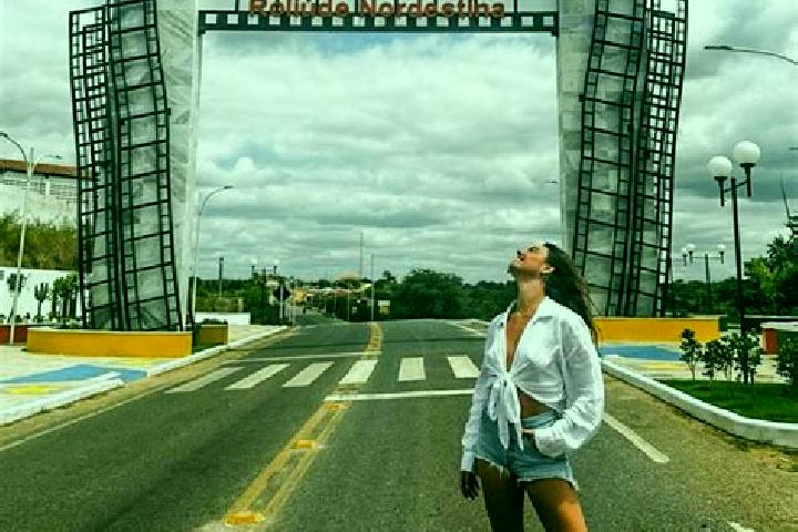 Emily, 26 — Escort in Cabaceiras, Brazil