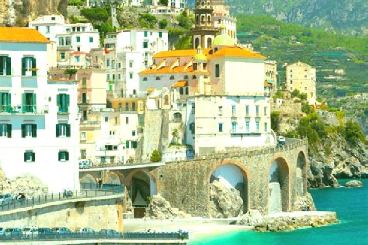 Emily, 26 — Escort in Quargnento, Italy