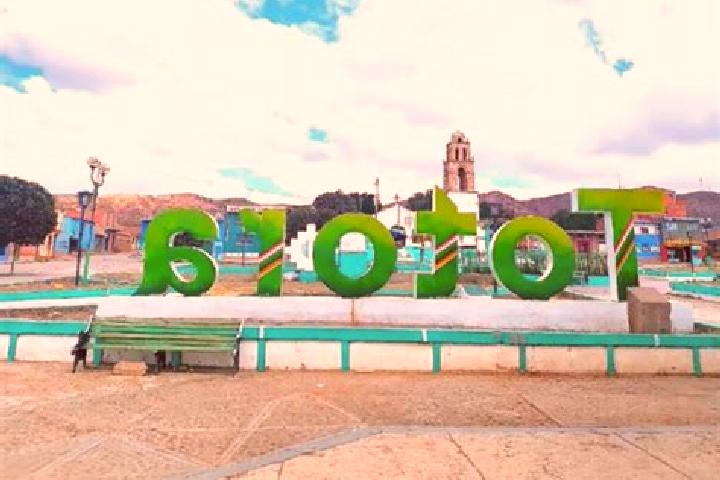 Emily, 26 — Escort in Totora, Bolivia