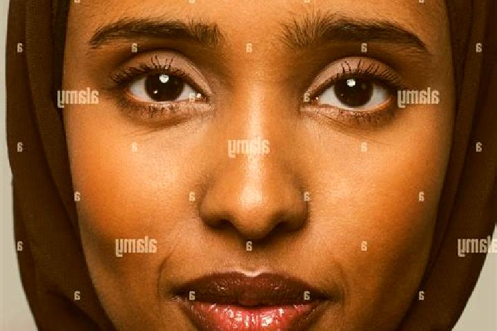 Emily, 27, a black brown-eyed middle eastern companion based in Gonubie. Offering A-Level, Dinner Date, Couples, OWO. Available for incall and outcall, day a...