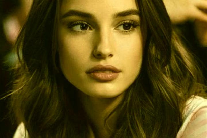 Emily, 27, a brunette brown-eyed slavic companion based in Sezemice. Offering Party Girl, Deep French Kissing, Erotic Massage. Available for incall and outca...