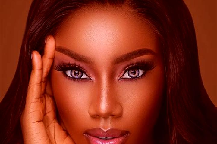 Emily, 27, a chestnut blue-eyed ebony companion based in Skhirate. Offering Deep French Kissing, Couples, Roleplay, Domination, Overnight. Available for inca...
