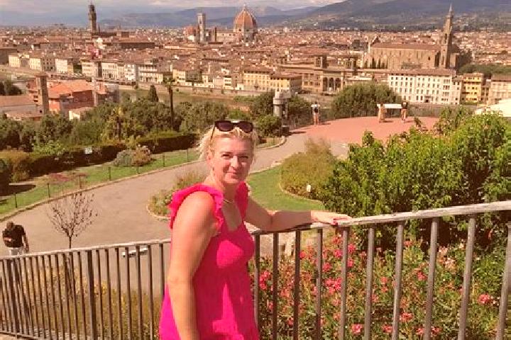 Emily, 27 — Escort in Vikyrovice, Czech Republic