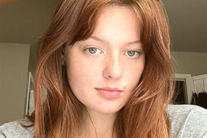 Emily, 28, a auburn blue-eyed caucasian companion based in Vuisternens-devant-Romont. Offering Prostate Massage, 69, Dinner Date, BDSM. Available for incall ...