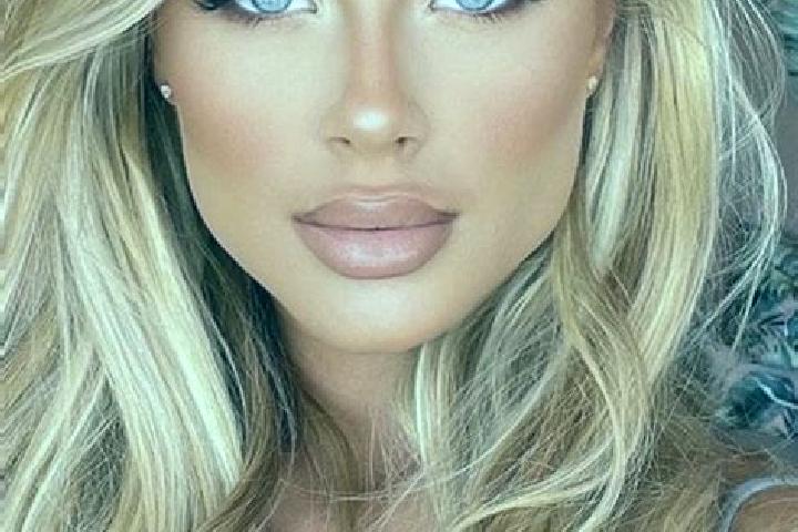 Emily, 28, a blonde hazel-eyed latina companion based in New Deer. Offering Roleplay, Party Girl, Striptease, Prostate Massage, Overnight. Available for inca...