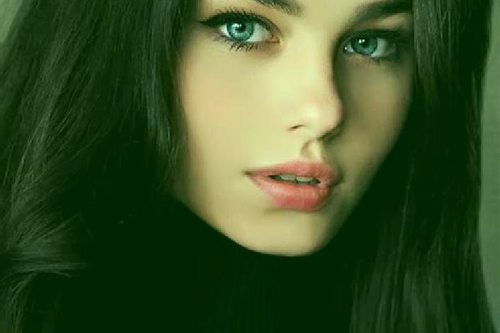 Emily, 28, a brunette dark-eyed caucasian companion based in Sao Jose dos Quatro Marcos. Offering Tantra, Massage, Dinner Date, 69, Couples. Available for in...