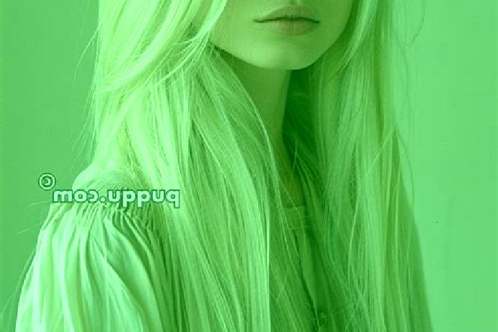 Emily, 28, a platinum blonde blue-eyed latina companion based in New Edinburgh. Offering Tantra, Couples, Prostate Massage. Available for incall and outcall,...