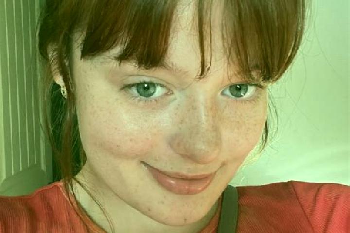 Emily, 28, a red grey-eyed caucasian companion based in Nyiradony. Offering 69, Roleplay, Dinner Date, Domination. Available for incall and outcall, overnigh...