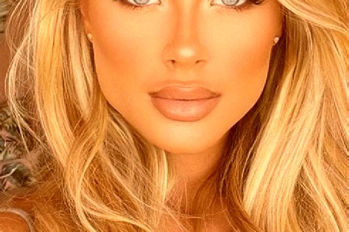 Emily, 29, a blonde blue-eyed latina companion based in Takikro. Offering Deep French Kissing, 69, Striptease. Available for incall and outcall, overnight bo...