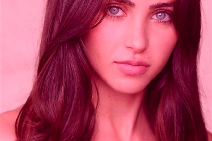 Emily, 29, a brunette blue-eyed latina companion based in Janowiec. Offering Massage, Fetish. Available for incall and outcall, day and evening dates.