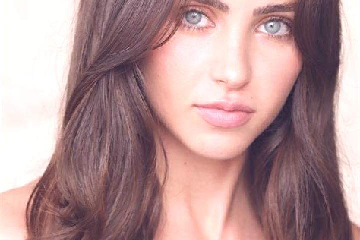 Emily, 29, a brunette brown-eyed mixed companion based in Kembangkerang Satu. Offering Massage, Deep French Kissing, Roleplay. Available for incall and outca...