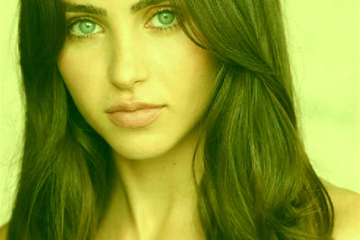 Emily, 29, a dark blonde brown-eyed mediterranean companion based in Estacion Mogone. Offering GFE, A-Level. Available for incall and outcall, overnight book...