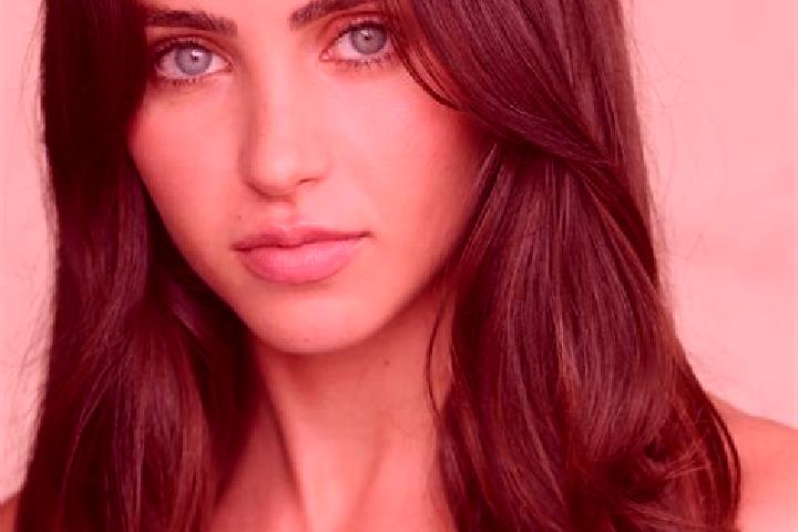 Emily, 29, a dark blonde brown-eyed mediterranean companion based in Moisenay. Offering Overnight, Party Girl, Massage, Deep French Kissing, OWO. Available f...