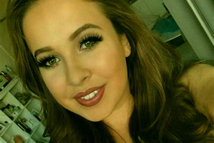 Emily, 29, a red hazel-eyed caribbean companion based in Palomonte. Offering Domination, Striptease, GFE, Erotic Massage. Available for incall and outcall, o...