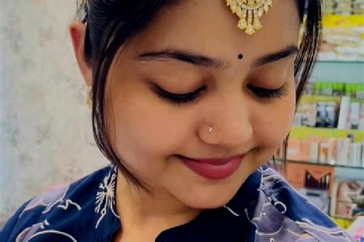 Emily, 29 — Escort in Borla, India