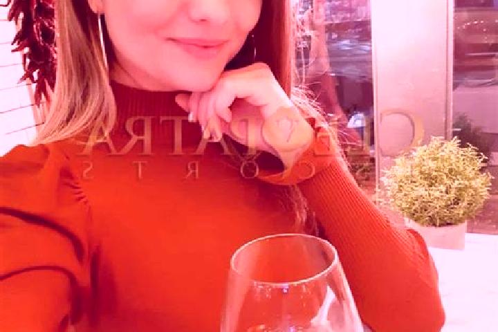 Emily, 30, a red green-eyed mixed companion based in La Loupe. Offering Fetish, GFE, Party Girl, Couples. Available for incall and outcall, overnight booking...