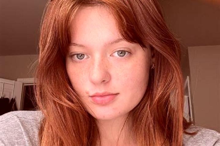 Emily, 30, a red hazel-eyed caucasian companion based in Fray Bentos. Offering Party Girl, Erotic Massage, Deep French Kissing, Massage. Available for incall...