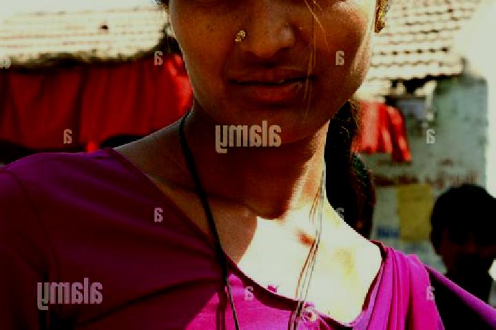 Emily, 31, a chestnut green-eyed indian companion based in Fyfield. Offering Striptease, Dinner Date, OWO, Travel Companion, GFE. Available for incall and ou...