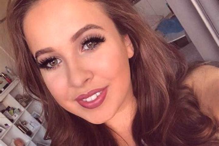 Emily, 31, a red grey-eyed slavic companion based in Tourville-la-Riviere. Offering Overnight, BDSM, Party Girl. Available for incall and outcall, overnight ...