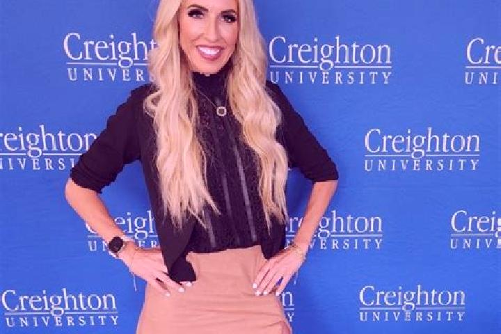 Emily, 31 — Escort in Creighton, United States