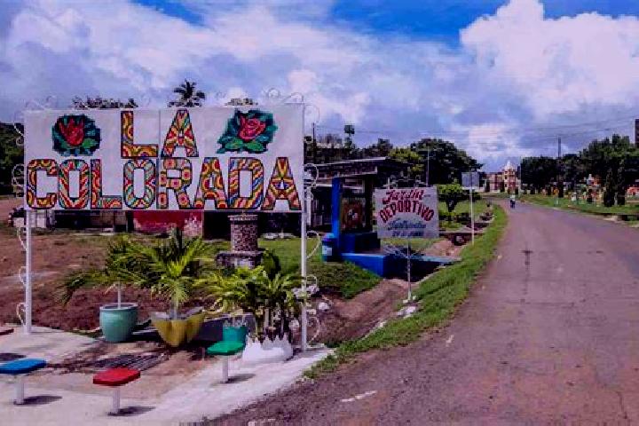 Emily, 31 — Escort in La Colorada, Honduras