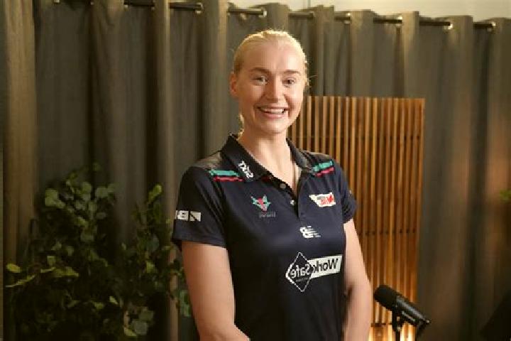 Emily, 31 — Escort in Weston, Australia
